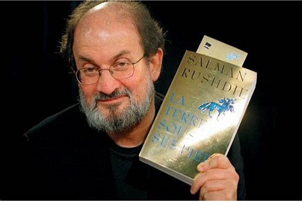 پرونده:سلمان رشدی.jpg